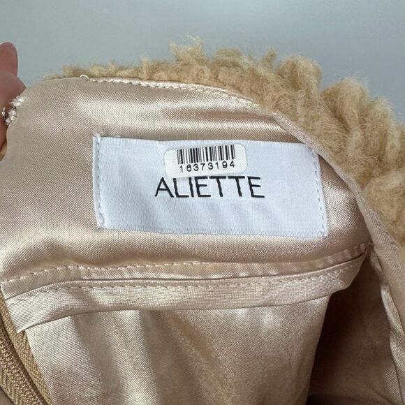 ALIETTE | Tan Faux Fur Sherpa Mini Skirt MSRP $895 Women’s Sizes 0, 2, 4, & 10 - Picture 8 of 13